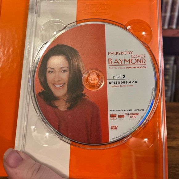 NEW Everybody Loves Raymond - Season 4-Perfect Discs never used ISBN 0783116837 - Picture 6 of 13
